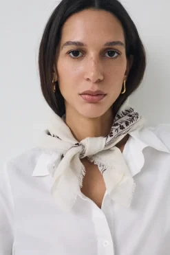 eseOese PAÑUELO LANA EMBROIDERY