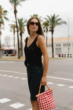 eseOese TOP ARENELLA